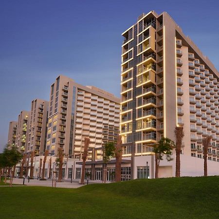 Damac Hills 2 Hotel, An Edge By Rotana Hotel Dubai Exterior foto