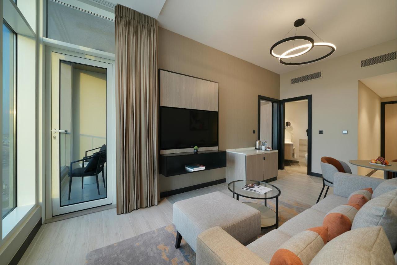 Damac Hills 2 Hotel, An Edge By Rotana Hotel Dubai Exterior foto